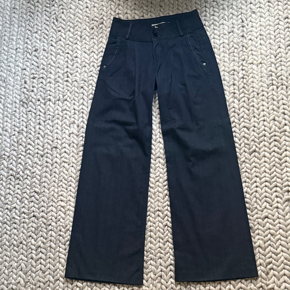HUDSON Designer Jeans 
Dark Indigo Wide Leg Trouser style with side pockets